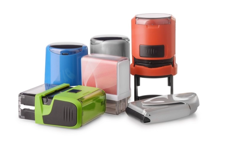 Wyrób pieczątek od ręki - pieczątki firmowe i kieszonkowe Ostrów Mazowiecka